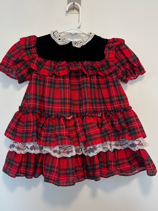 Martha’s Miniatures Other - Vintage Martha’s Miniatures Red Tartan Plaid Black Velour Ruffle Dress Girl 2T